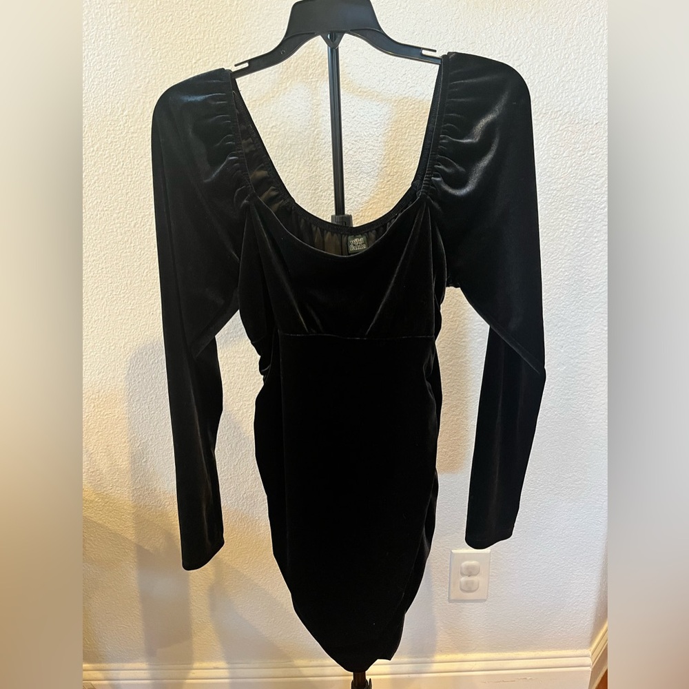 Elegant Black Velvet Dress